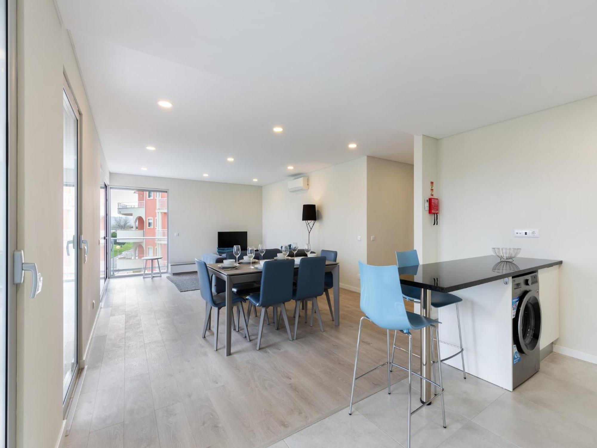 Beautiful Apartment In S O Martinho Do Porto With Balcony Sao Martinho do Porto Εξωτερικό φωτογραφία