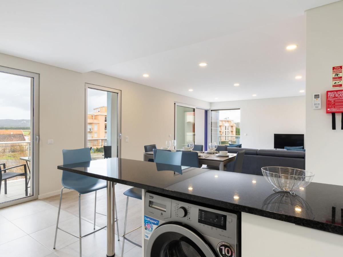 Beautiful Apartment In S O Martinho Do Porto With Balcony Sao Martinho do Porto Εξωτερικό φωτογραφία
