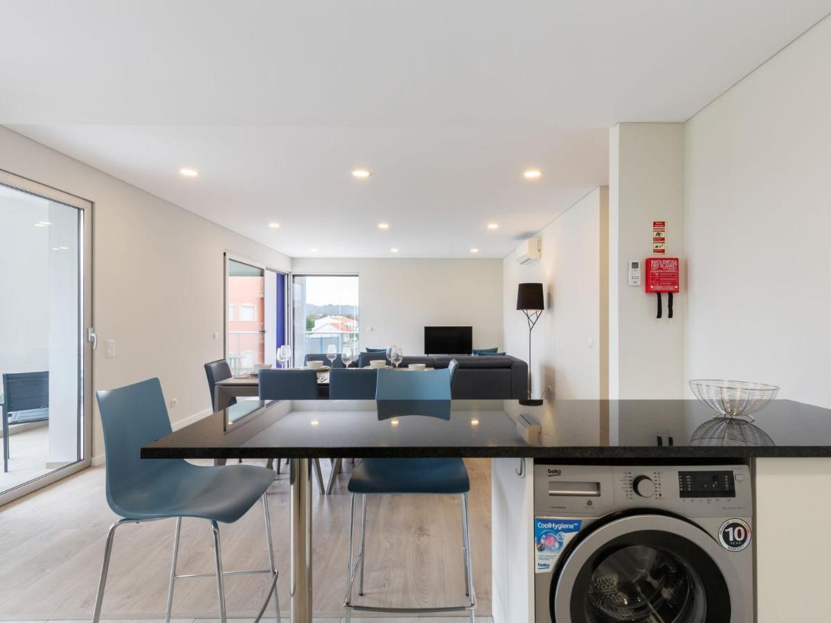 Beautiful Apartment In S O Martinho Do Porto With Balcony Sao Martinho do Porto Εξωτερικό φωτογραφία